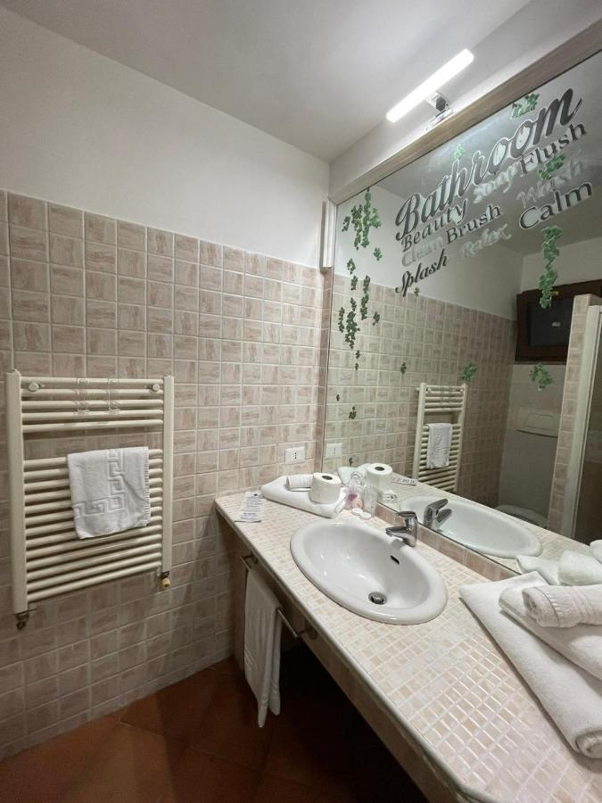 Apartamento Ground Floor Studio - Monolocale Max 2 Ospiti - Fiumicino Aeroporto E Fiera - Self Check-In Exterior foto